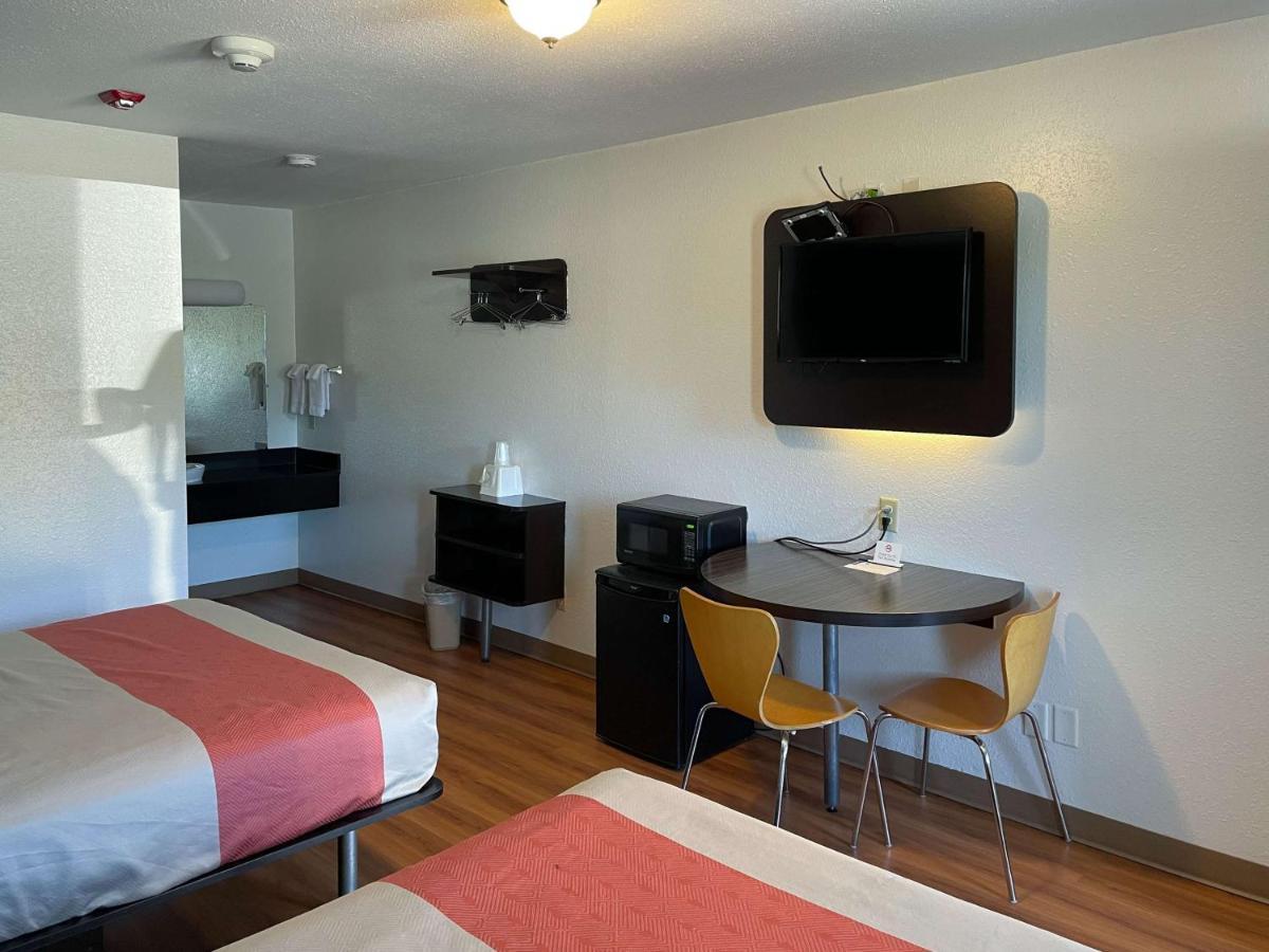 Motel 6 Cameron Mo Экстерьер фото