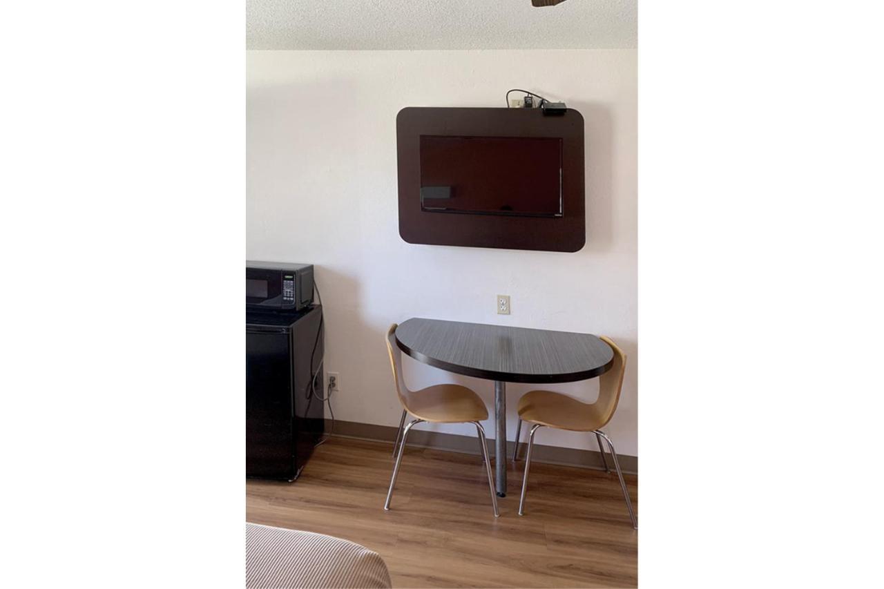 Motel 6 Cameron Mo Экстерьер фото